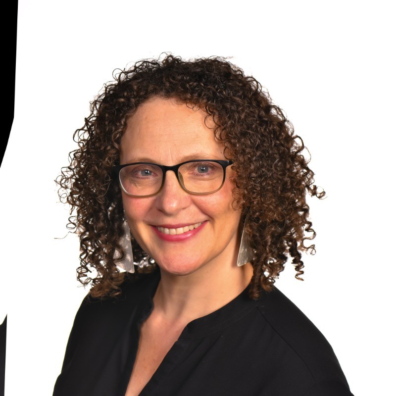 Professor Emma Kowal Headshot